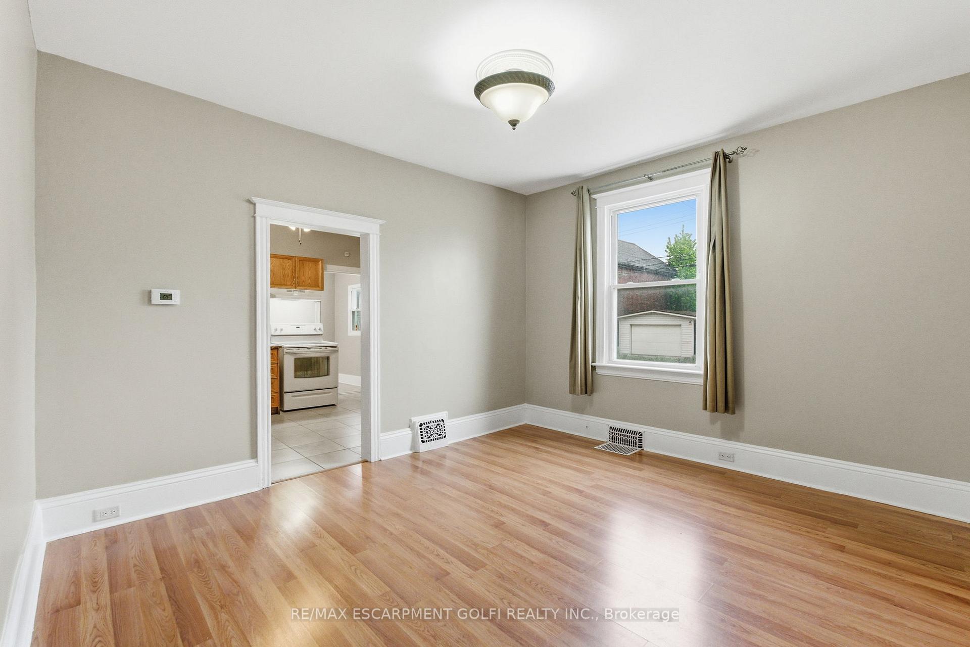 Photo 10 of 643 Wilson Street, Hamilton, Gibson — HOMEH