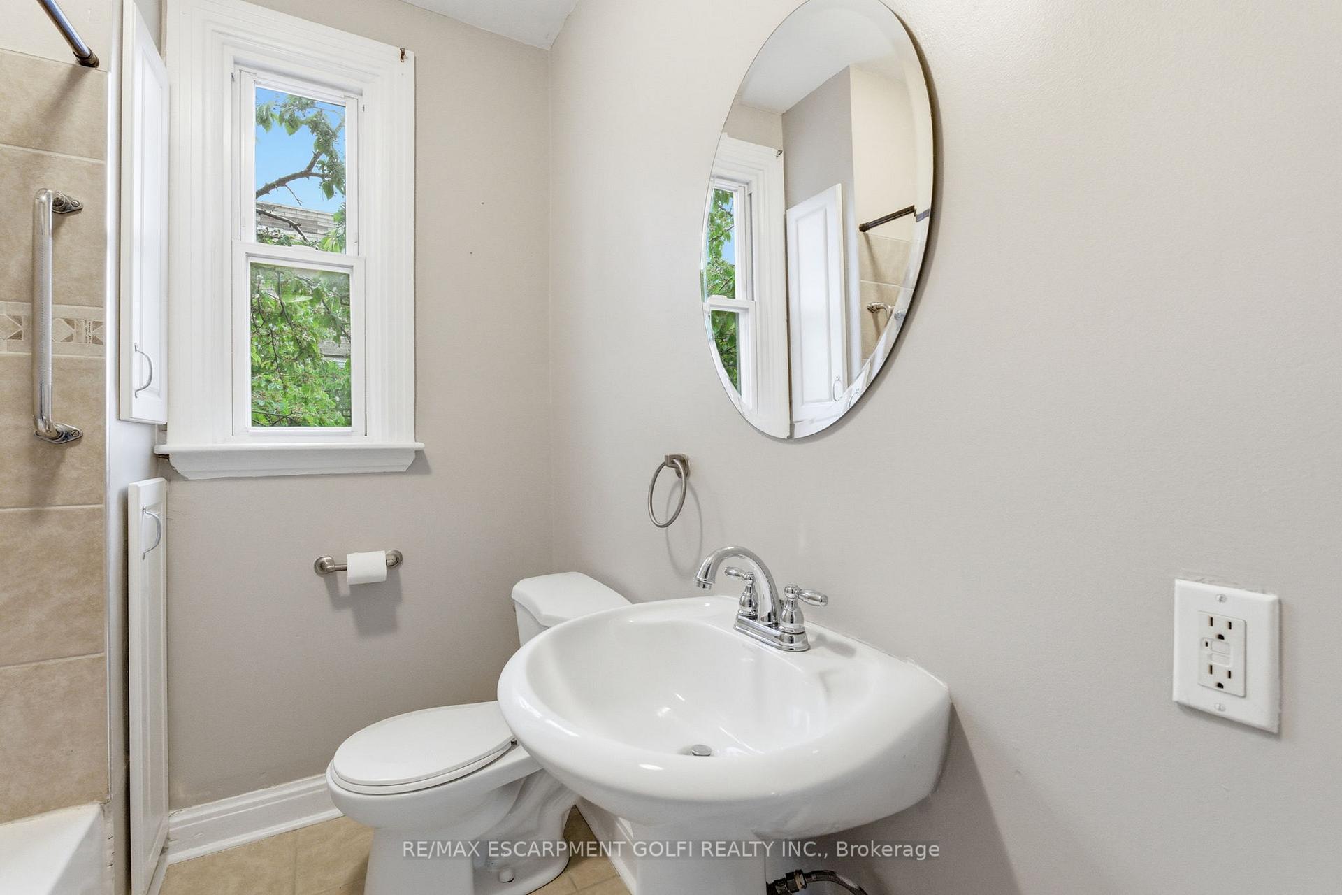 Photo 19 of 643 Wilson Street, Hamilton, Gibson — HOMEH