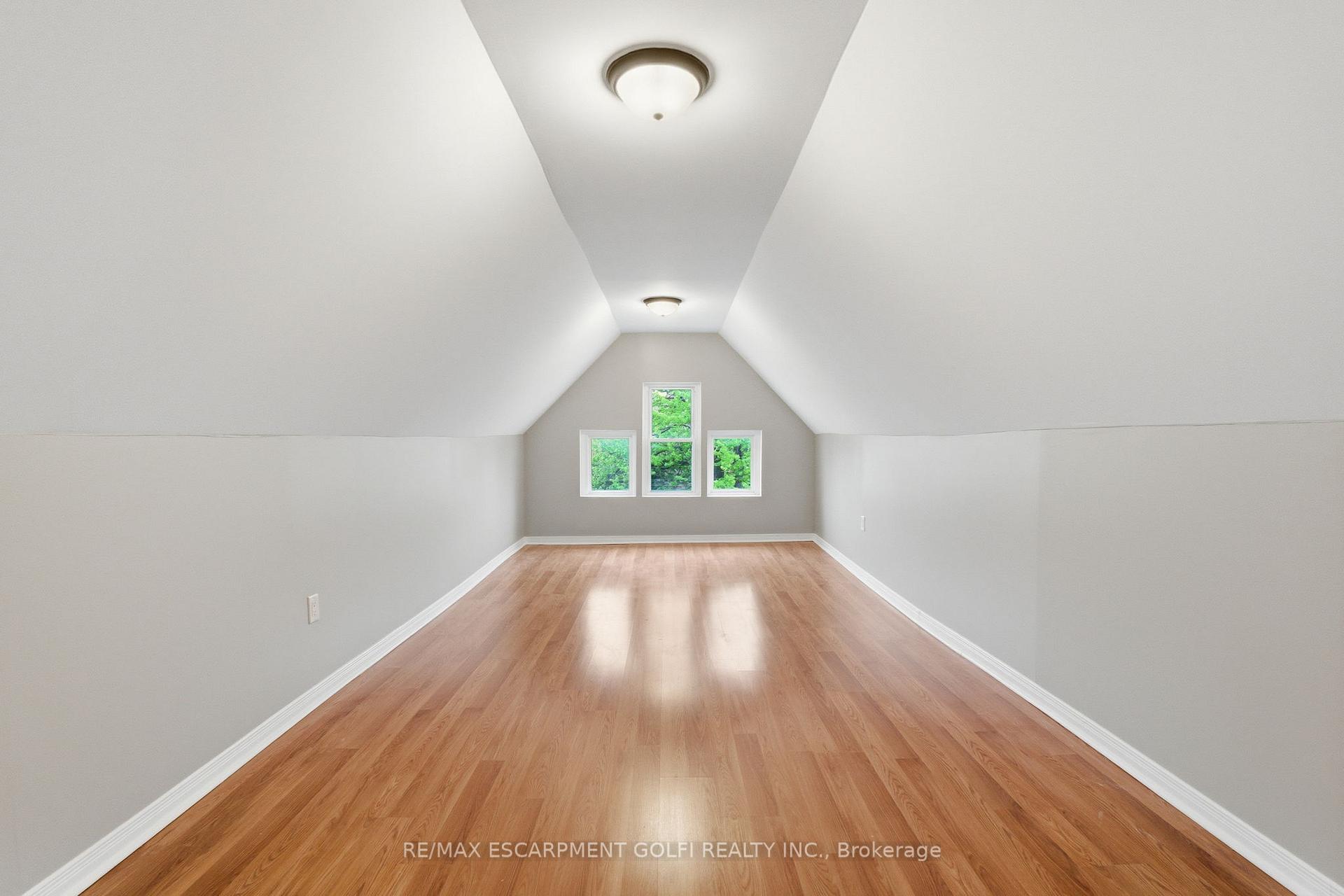 Photo 31 of 643 Wilson Street, Hamilton, Gibson — HOMEH