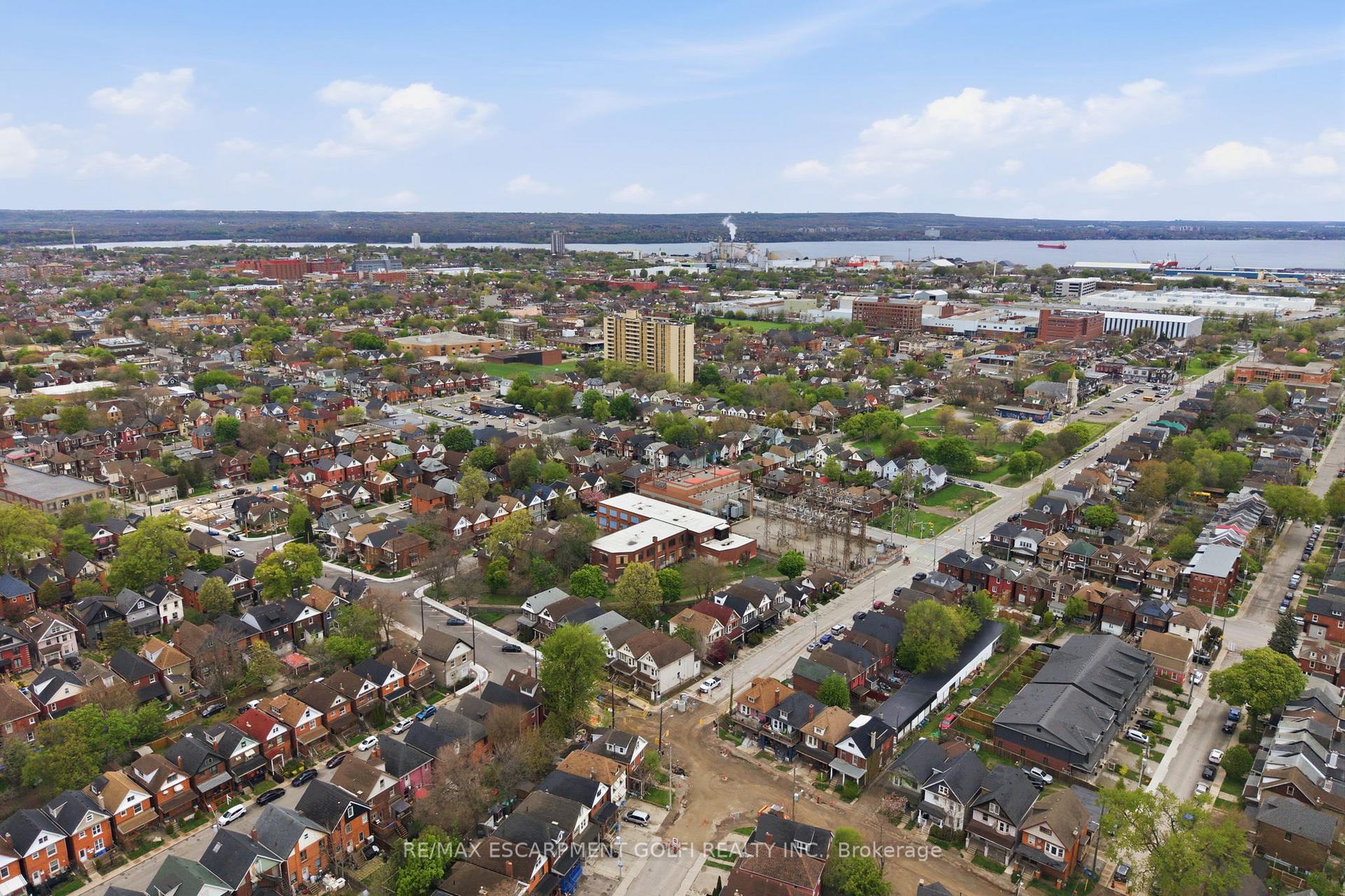 Photo 42 of 643 Wilson Street, Hamilton, Gibson — HOMEH