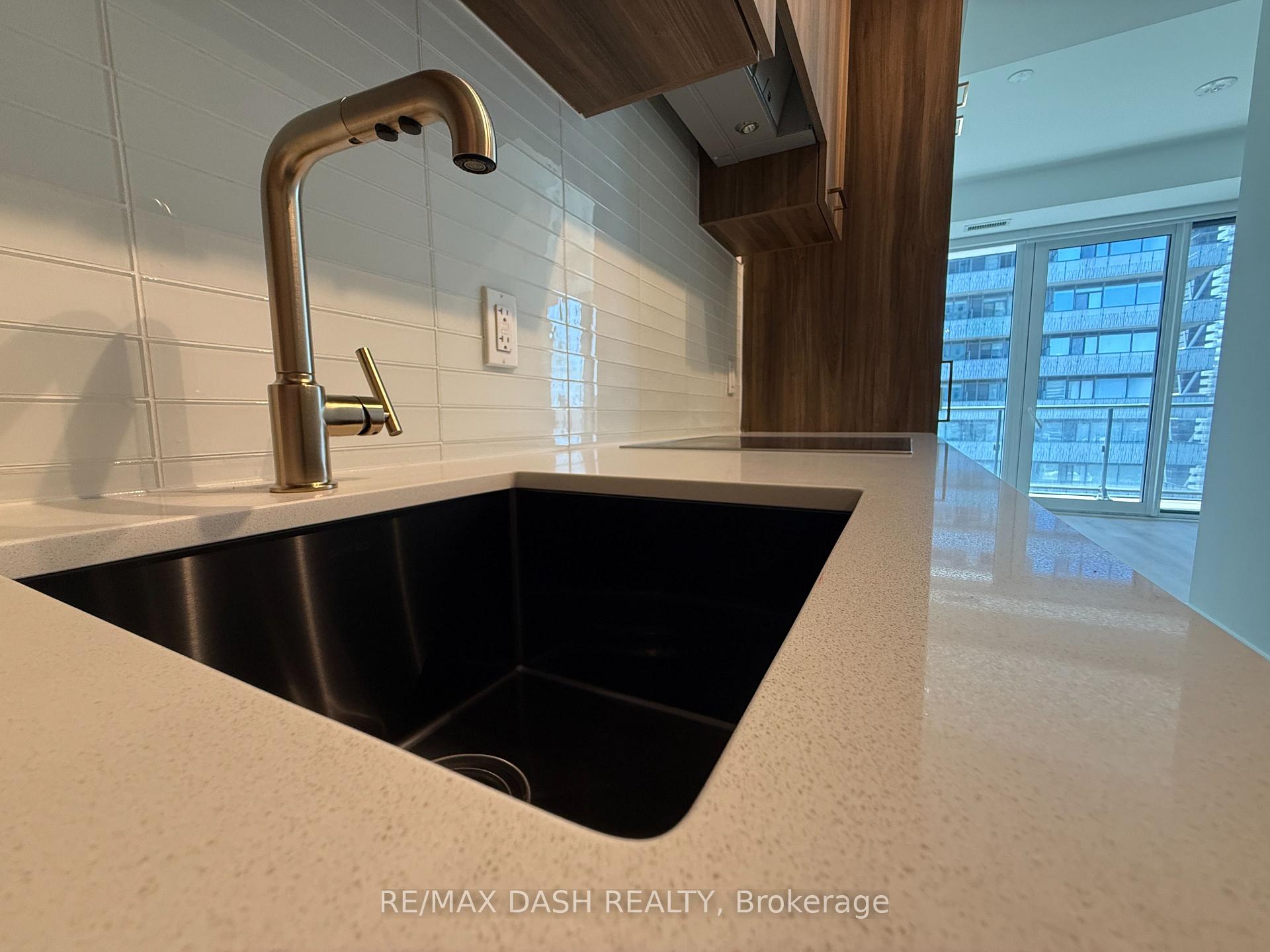 Photo 15 of Unit 4402, 628 Church Street, Toronto, Church-Yonge Corridor — HOMEH