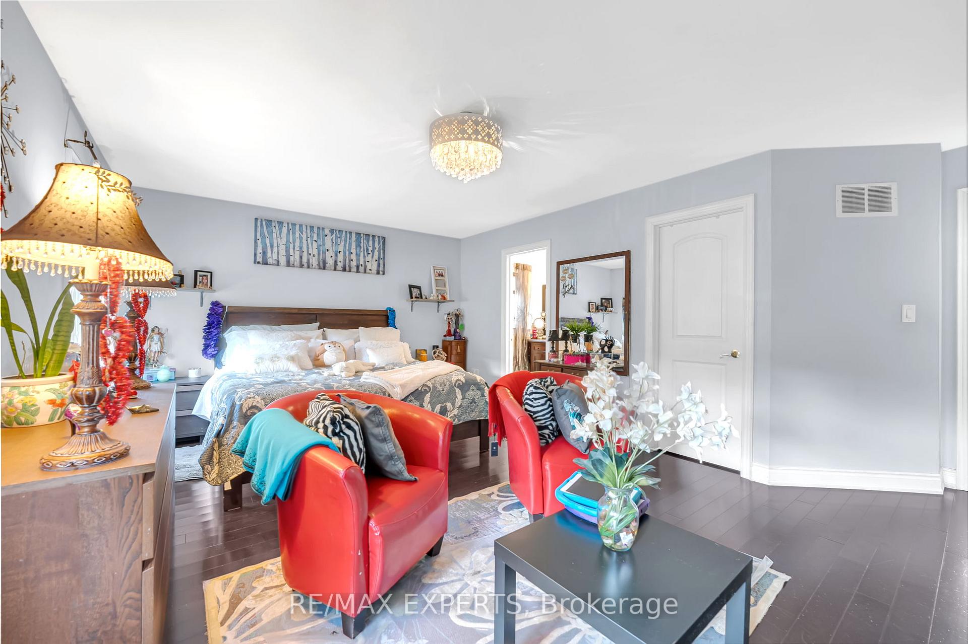 Photo 22 of 18 Cobalt Street, North York, Mount Dennis — HOMEH