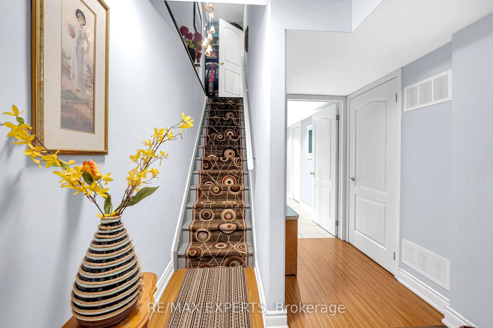 Photo 26 of 18 Cobalt Street, North York, Mount Dennis — HOMEH