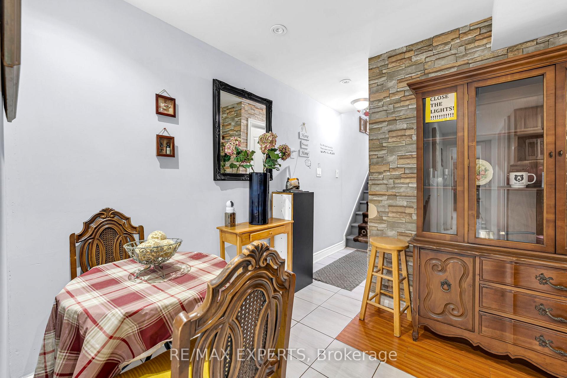 Photo 32 of 18 Cobalt Street, North York, Mount Dennis — HOMEH