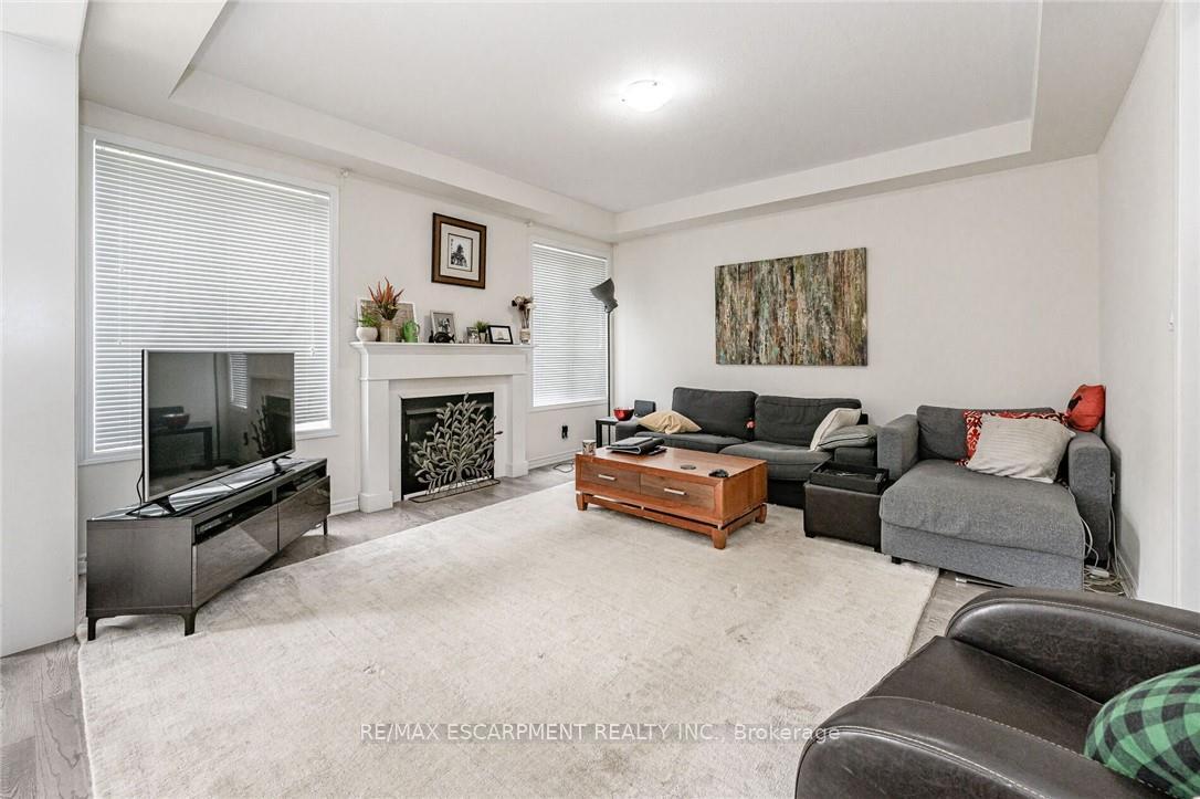 Photo 13 of 286 Spring Creek Drive, Hamilton, Waterdown — HOMEH