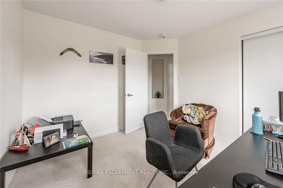 Photo 21 of 286 Spring Creek Drive, Hamilton, Waterdown — HOMEH