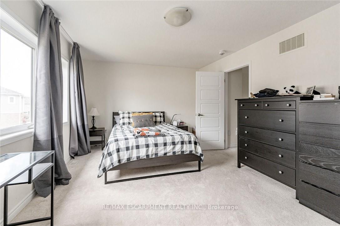 Photo 26 of 286 Spring Creek Drive, Hamilton, Waterdown — HOMEH