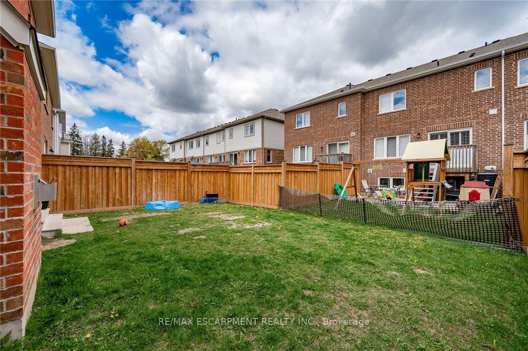 Photo 29 of 286 Spring Creek Drive, Hamilton, Waterdown — HOMEH