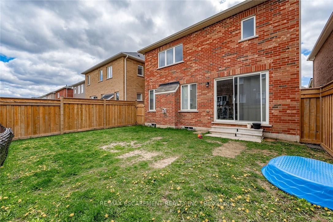 Photo 31 of 286 Spring Creek Drive, Hamilton, Waterdown — HOMEH
