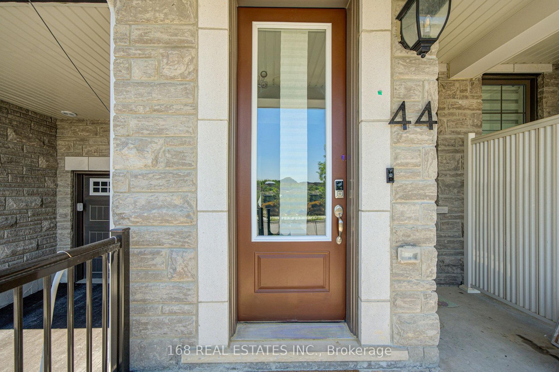 Photo 2 of 44 Azure Drive, Markham, Rural Markham — HOMEH