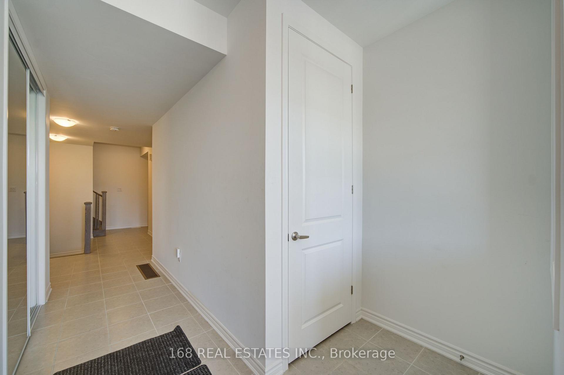 Photo 4 of 44 Azure Drive, Markham, Rural Markham — HOMEH