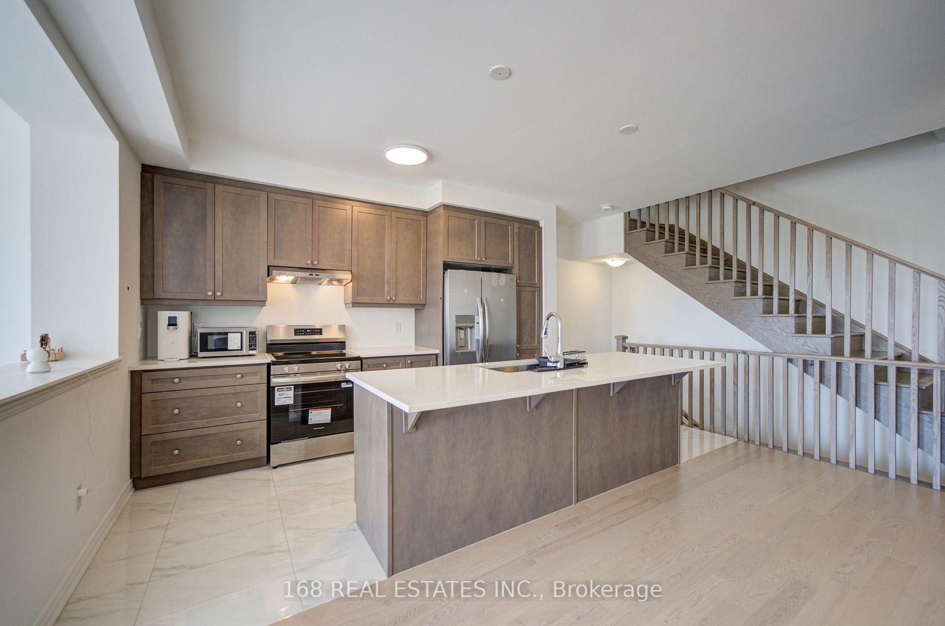 Photo 14 of 44 Azure Drive, Markham, Rural Markham — HOMEH