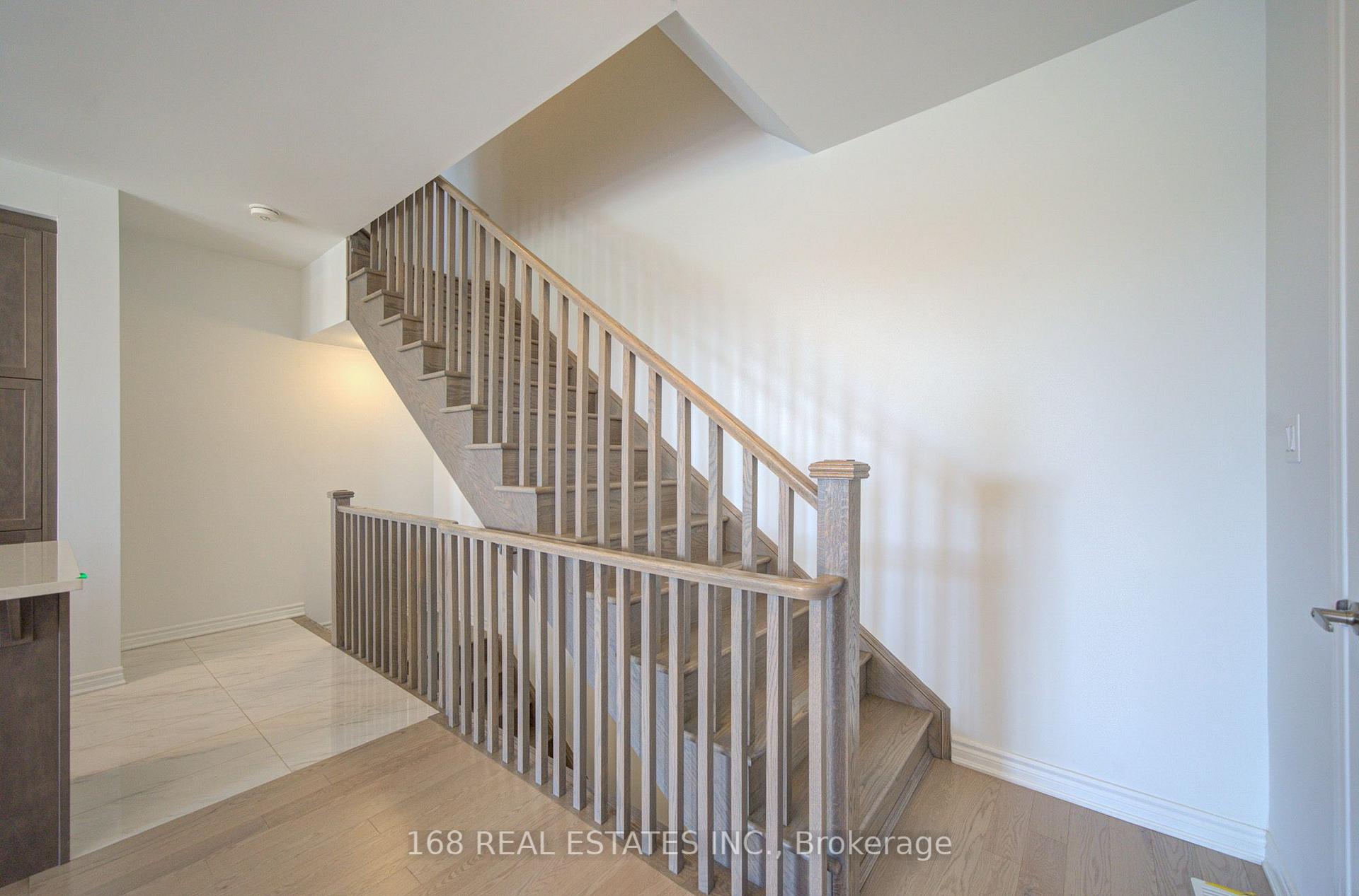 Photo 20 of 44 Azure Drive, Markham, Rural Markham — HOMEH