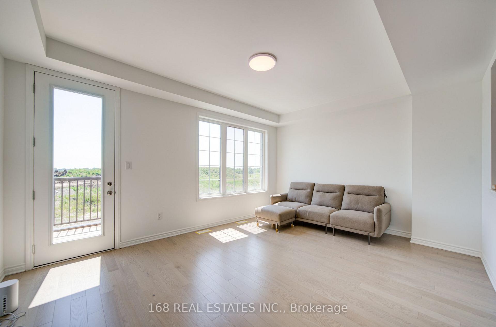 Photo 25 of 44 Azure Drive, Markham, Rural Markham — HOMEH