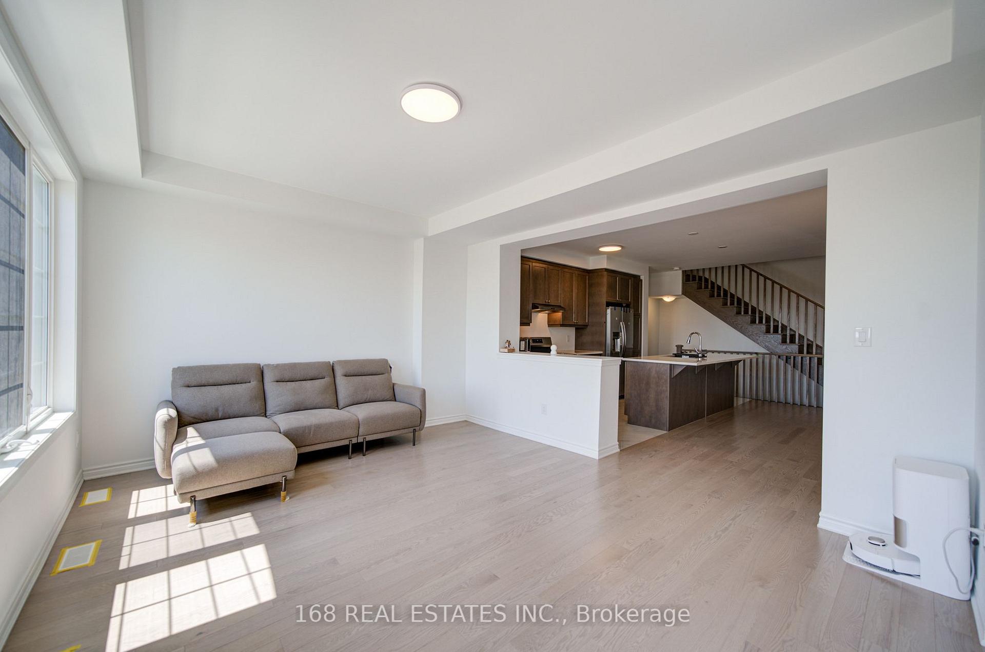Photo 27 of 44 Azure Drive, Markham, Rural Markham — HOMEH