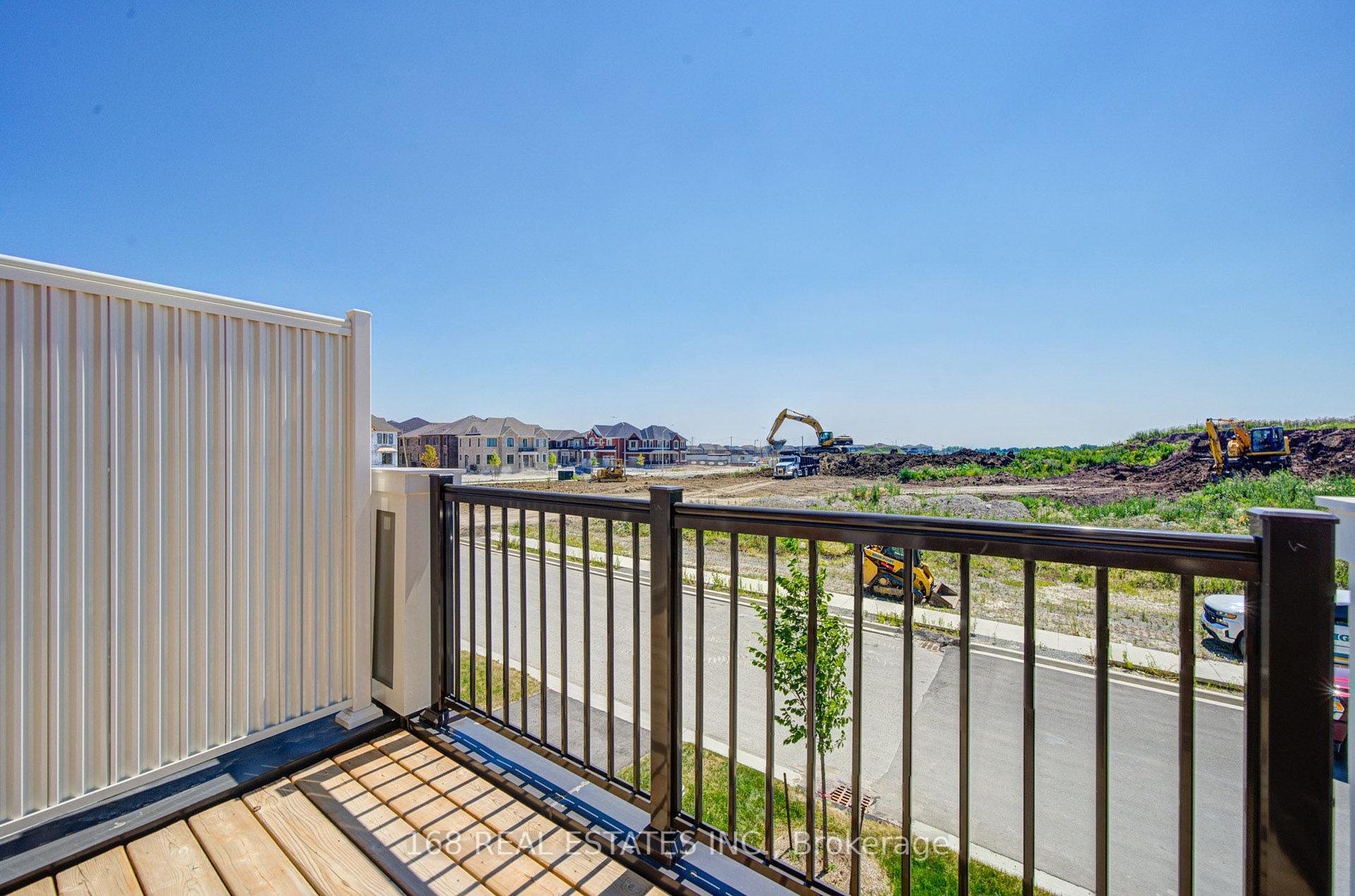 Photo 28 of 44 Azure Drive, Markham, Rural Markham — HOMEH