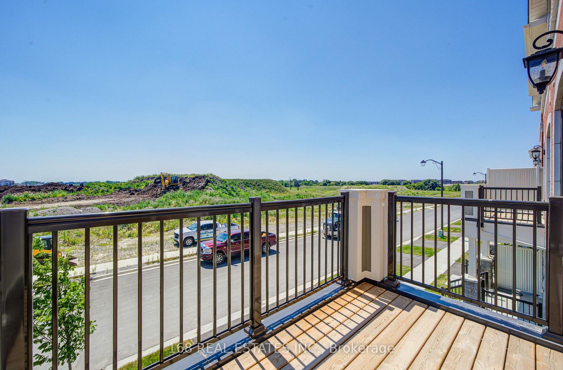 Photo 29 of 44 Azure Drive, Markham, Rural Markham — HOMEH