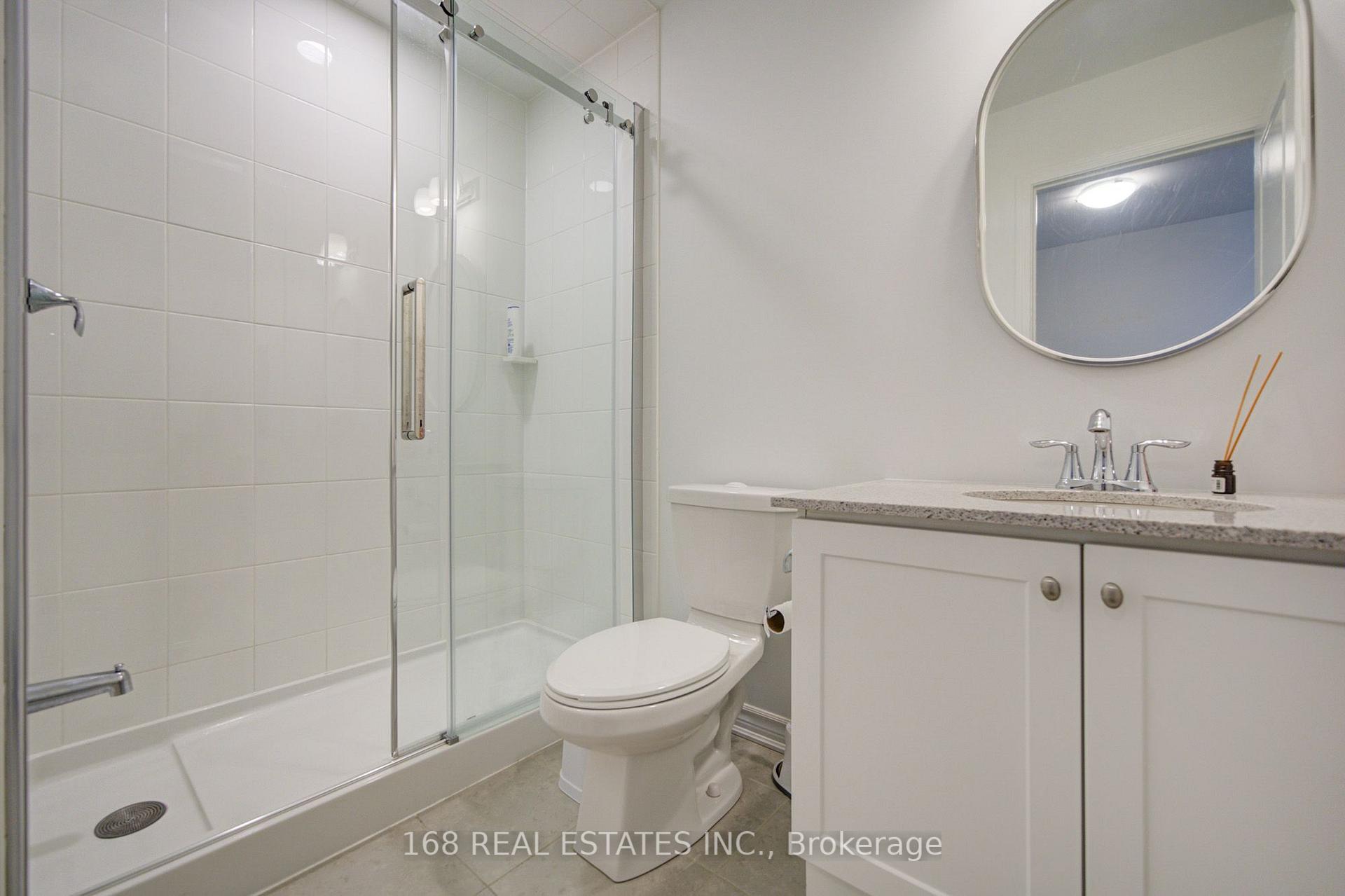Photo 34 of 44 Azure Drive, Markham, Rural Markham — HOMEH