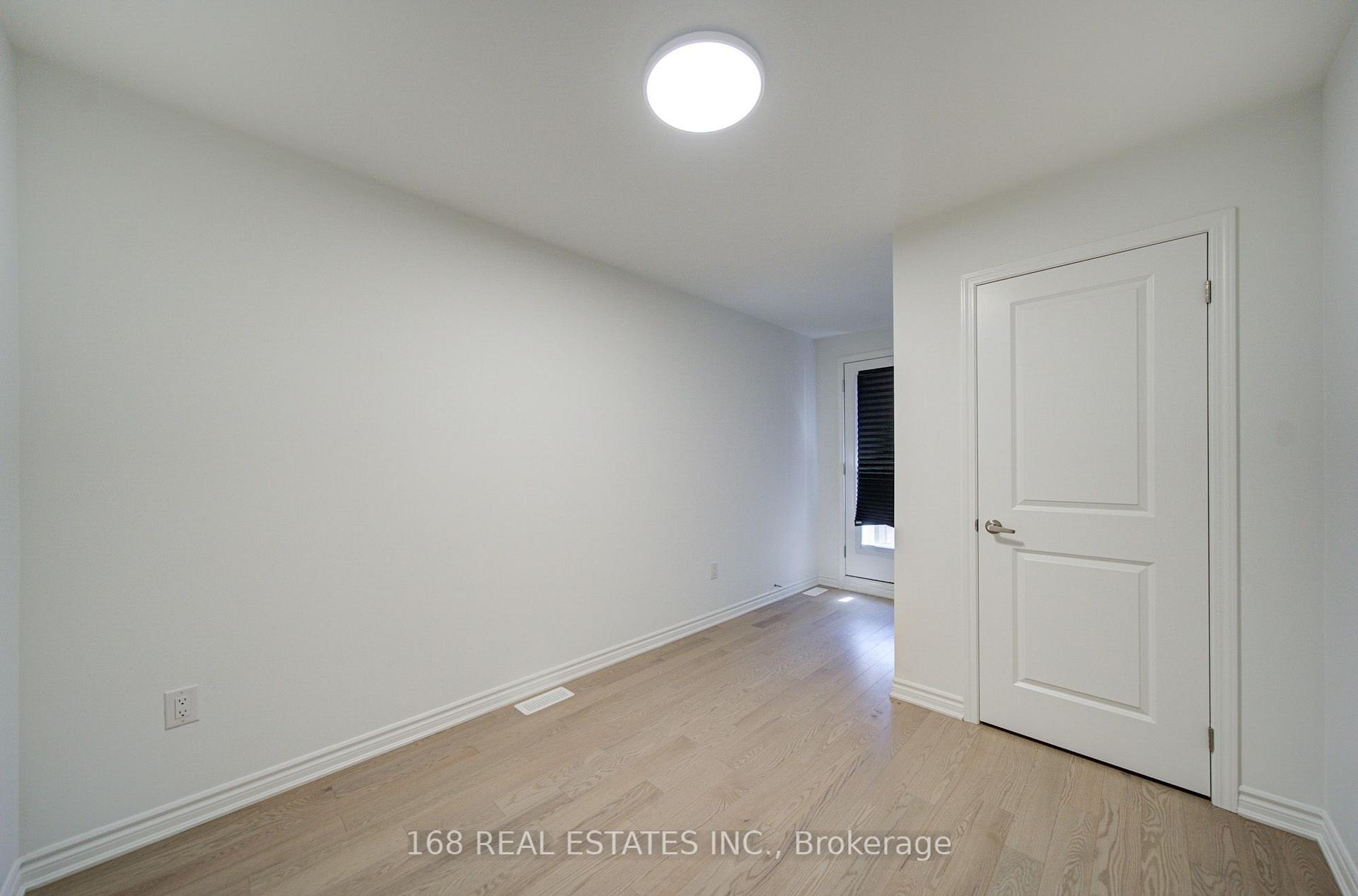Photo 35 of 44 Azure Drive, Markham, Rural Markham — HOMEH