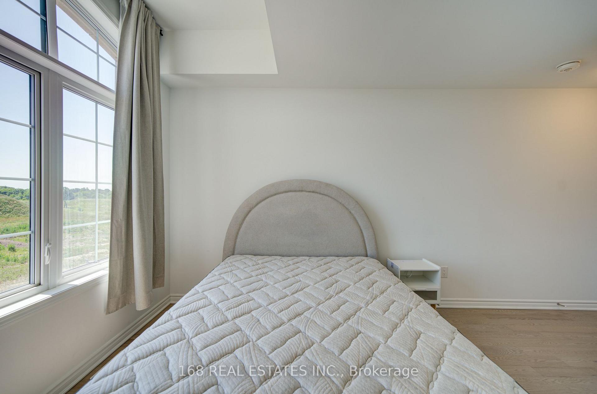 Photo 43 of 44 Azure Drive, Markham, Rural Markham — HOMEH