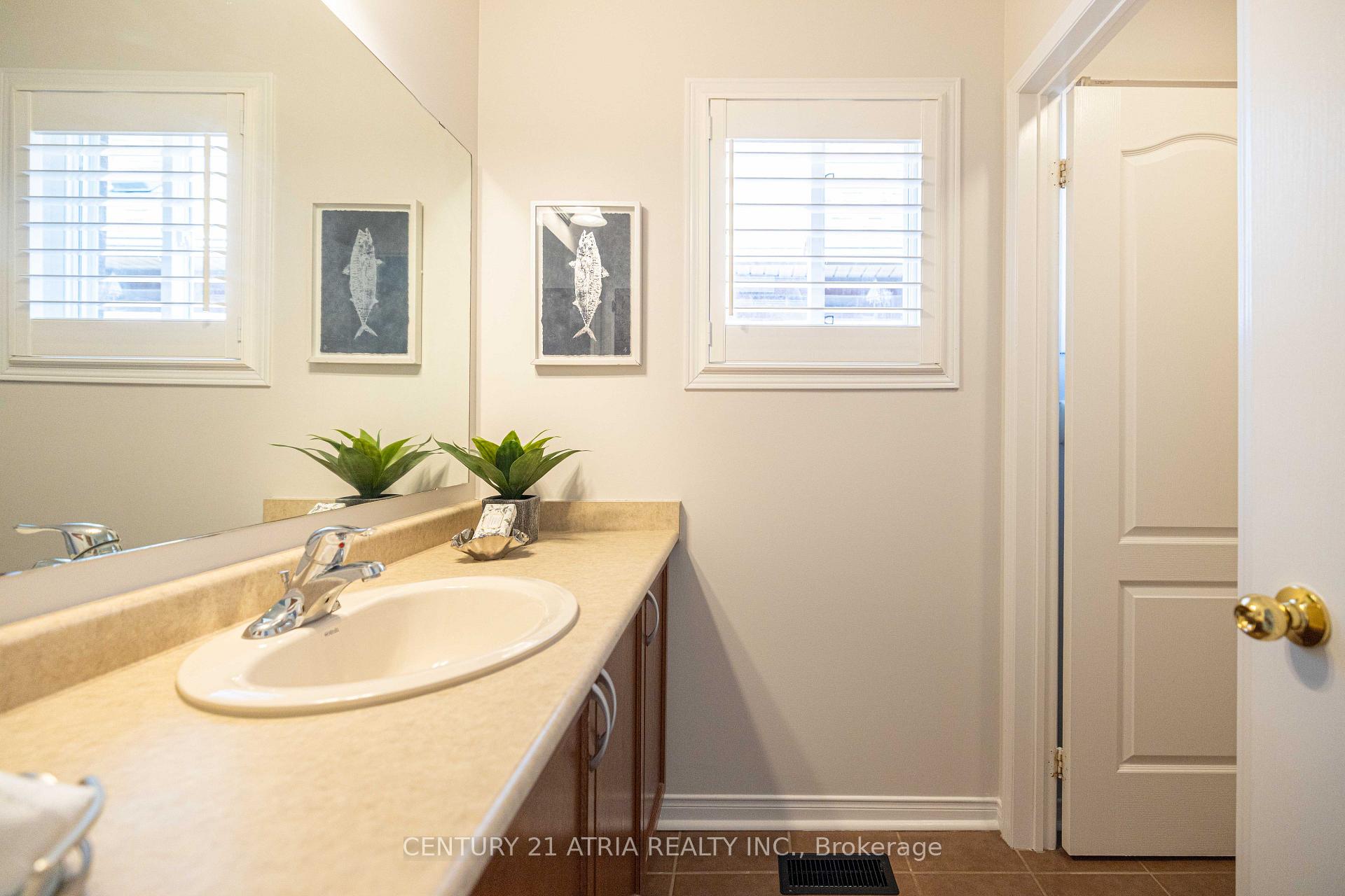 Photo 31 of 21 Treegrove Crescent, Brampton, Fletcher's Meadow — HOMEH