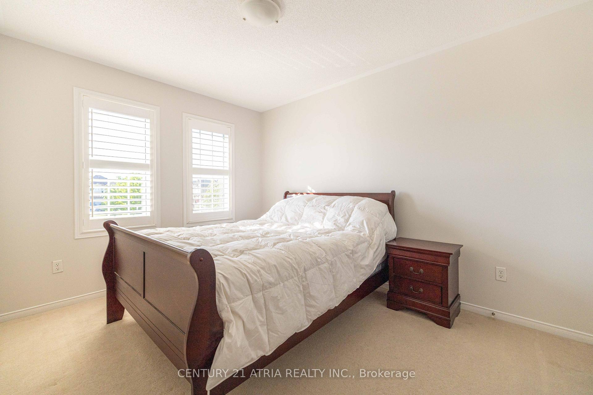 Photo 33 of 21 Treegrove Crescent, Brampton, Fletcher's Meadow — HOMEH