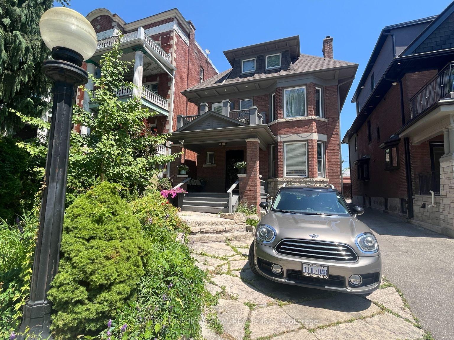 Photo 1 of Unit Main, 335 Palmerston Boulevard, Toronto, Palmerston-Little Italy — HOMEH