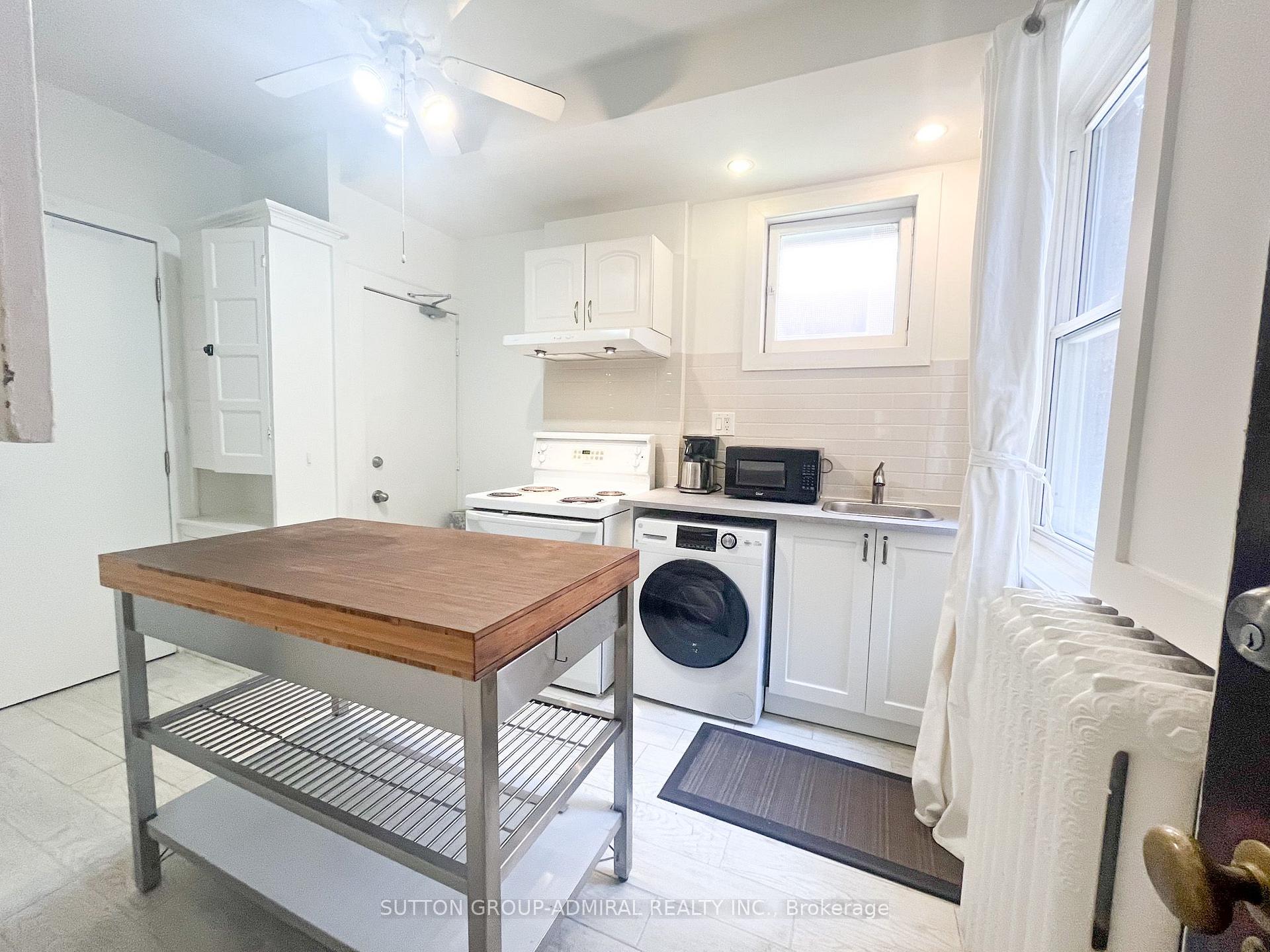 Photo 6 of Unit Main, 335 Palmerston Boulevard, Toronto, Palmerston-Little Italy — HOMEH