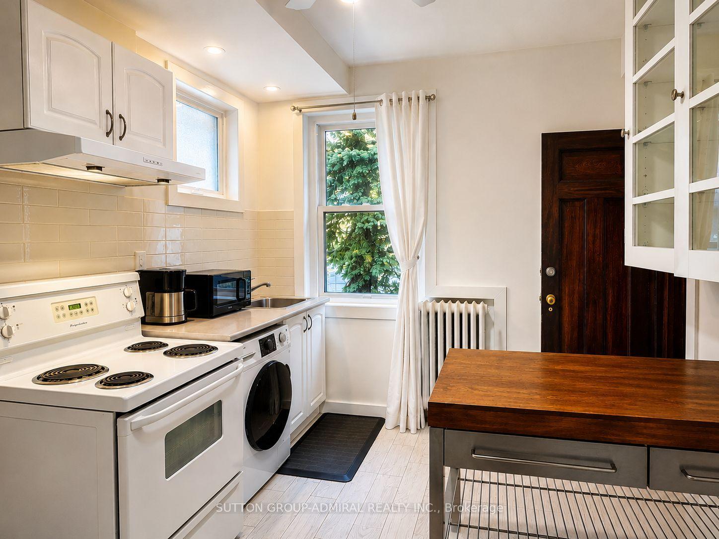 Photo 10 of Unit Main, 335 Palmerston Boulevard, Toronto, Palmerston-Little Italy — HOMEH