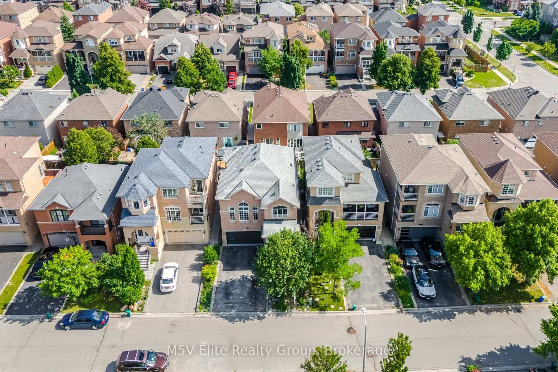 Photo 1 of 168 Sail Crescent, Vaughan, Vellore Village — HOMEH