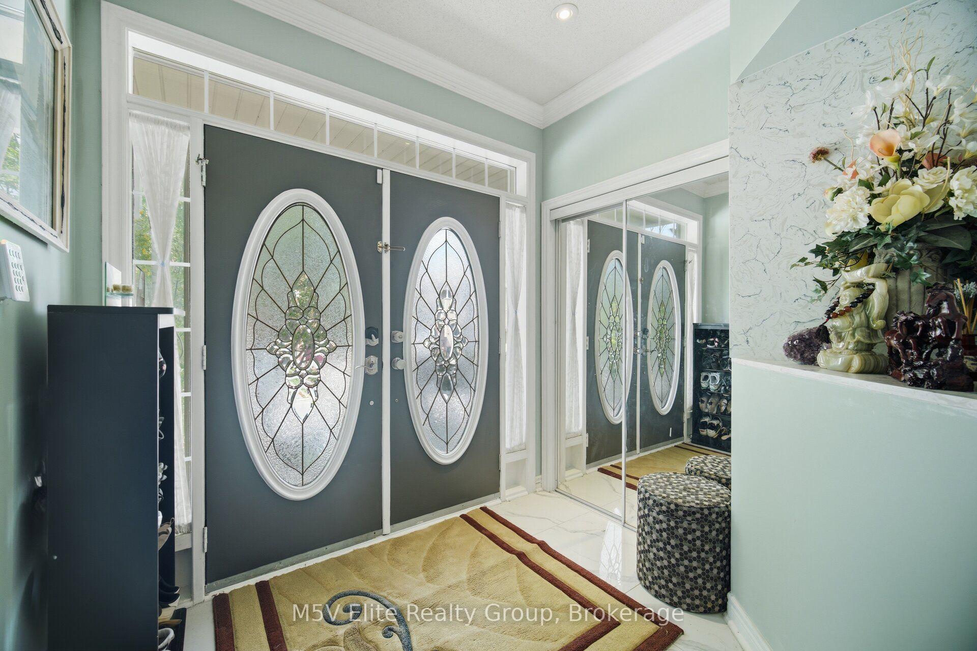 Photo 5 of 168 Sail Crescent, Vaughan, Vellore Village — HOMEH