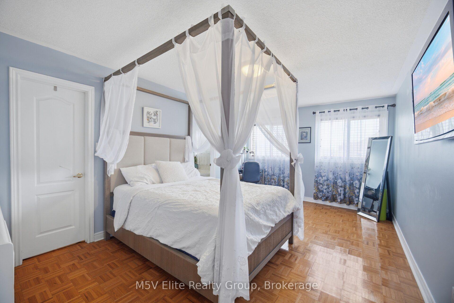 Photo 17 of 168 Sail Crescent, Vaughan, Vellore Village — HOMEH