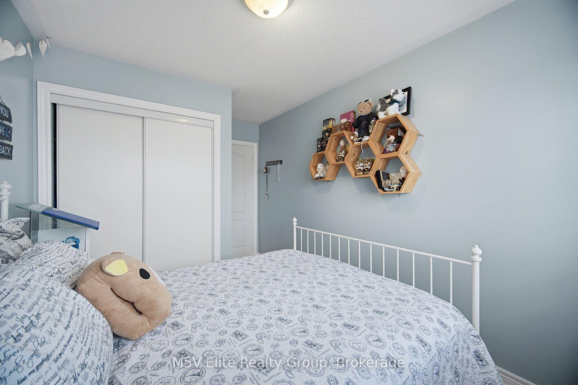 Photo 23 of 168 Sail Crescent, Vaughan, Vellore Village — HOMEH