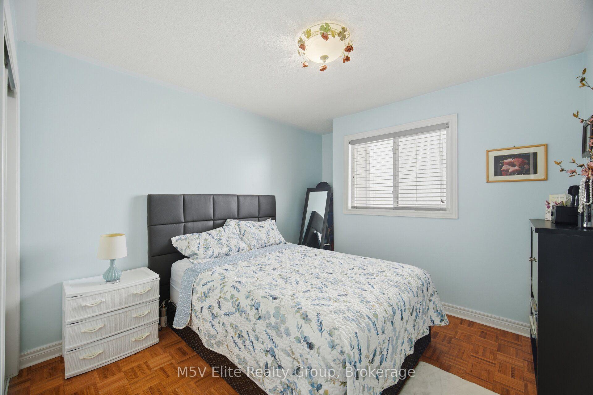 Photo 24 of 168 Sail Crescent, Vaughan, Vellore Village — HOMEH