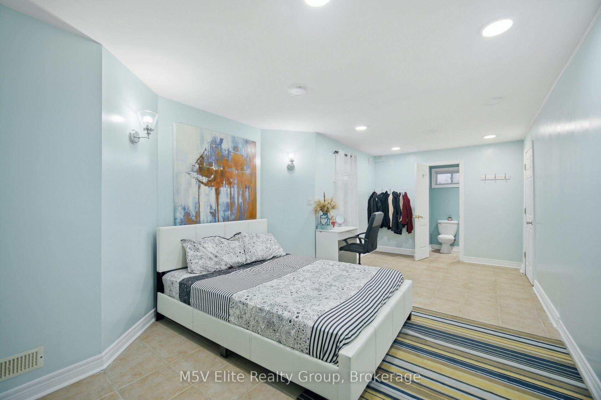 Photo 34 of 168 Sail Crescent, Vaughan, Vellore Village — HOMEH