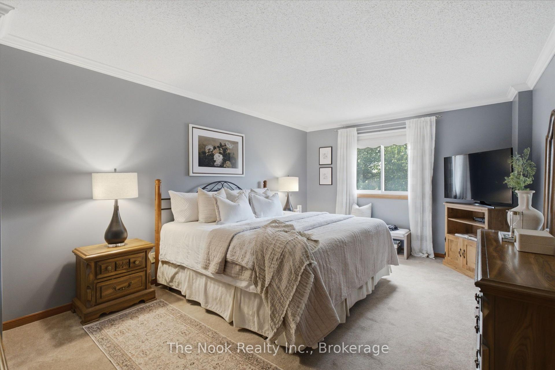 Photo 26 of 77 Soper Creek Drive, Clarington, Bowmanville — HOMEH