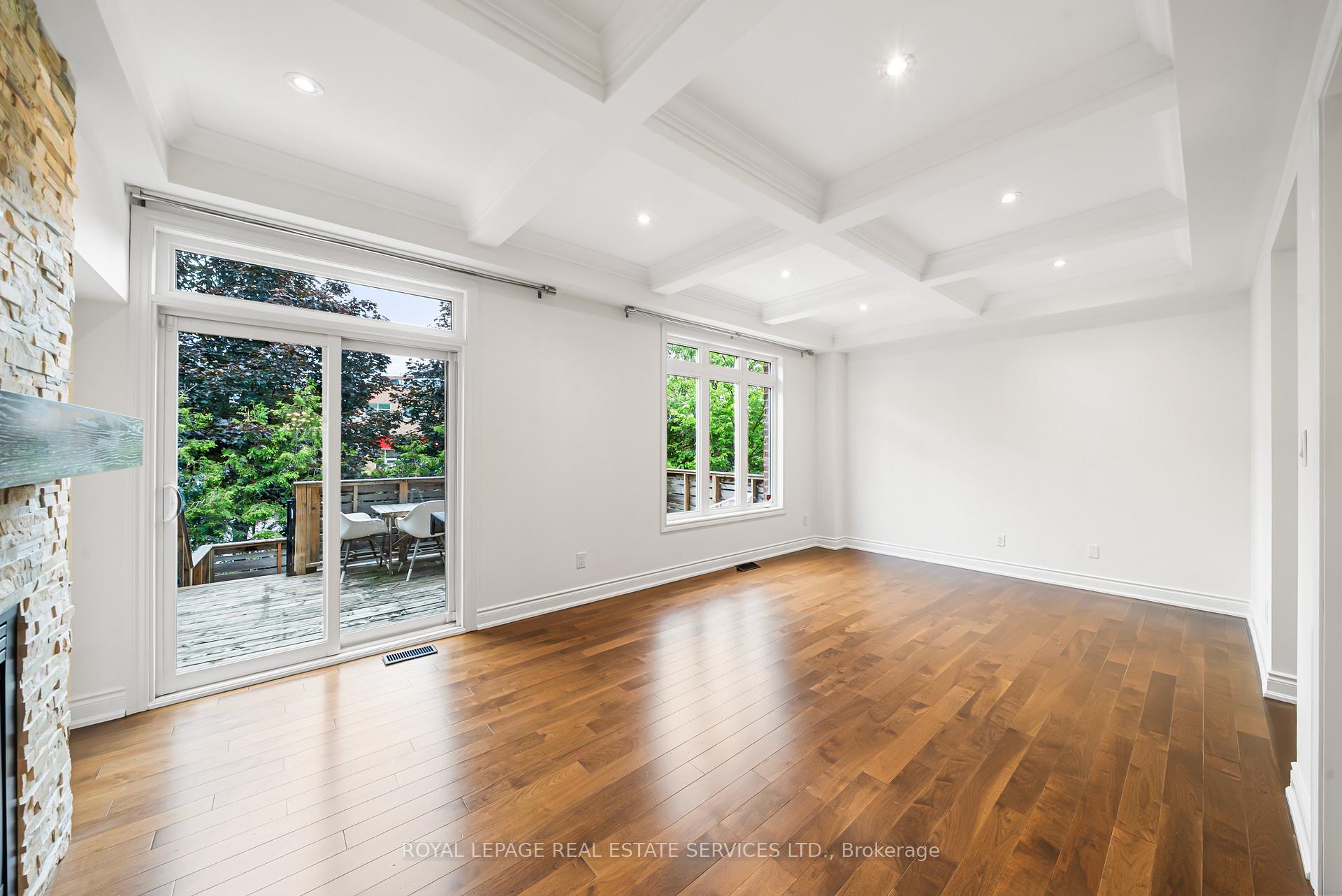 Photo 9 of 2083 Grange Drive, Mississauga, Cooksville — HOMEH