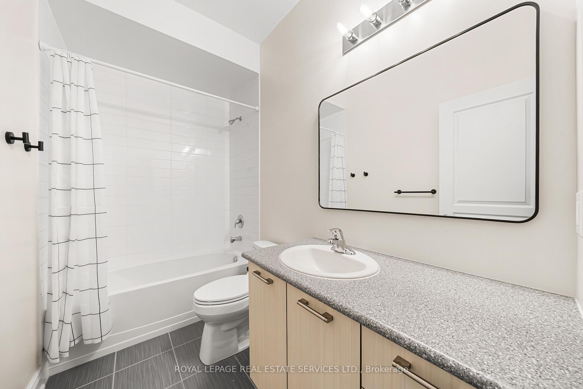 Photo 37 of 2083 Grange Drive, Mississauga, Cooksville — HOMEH
