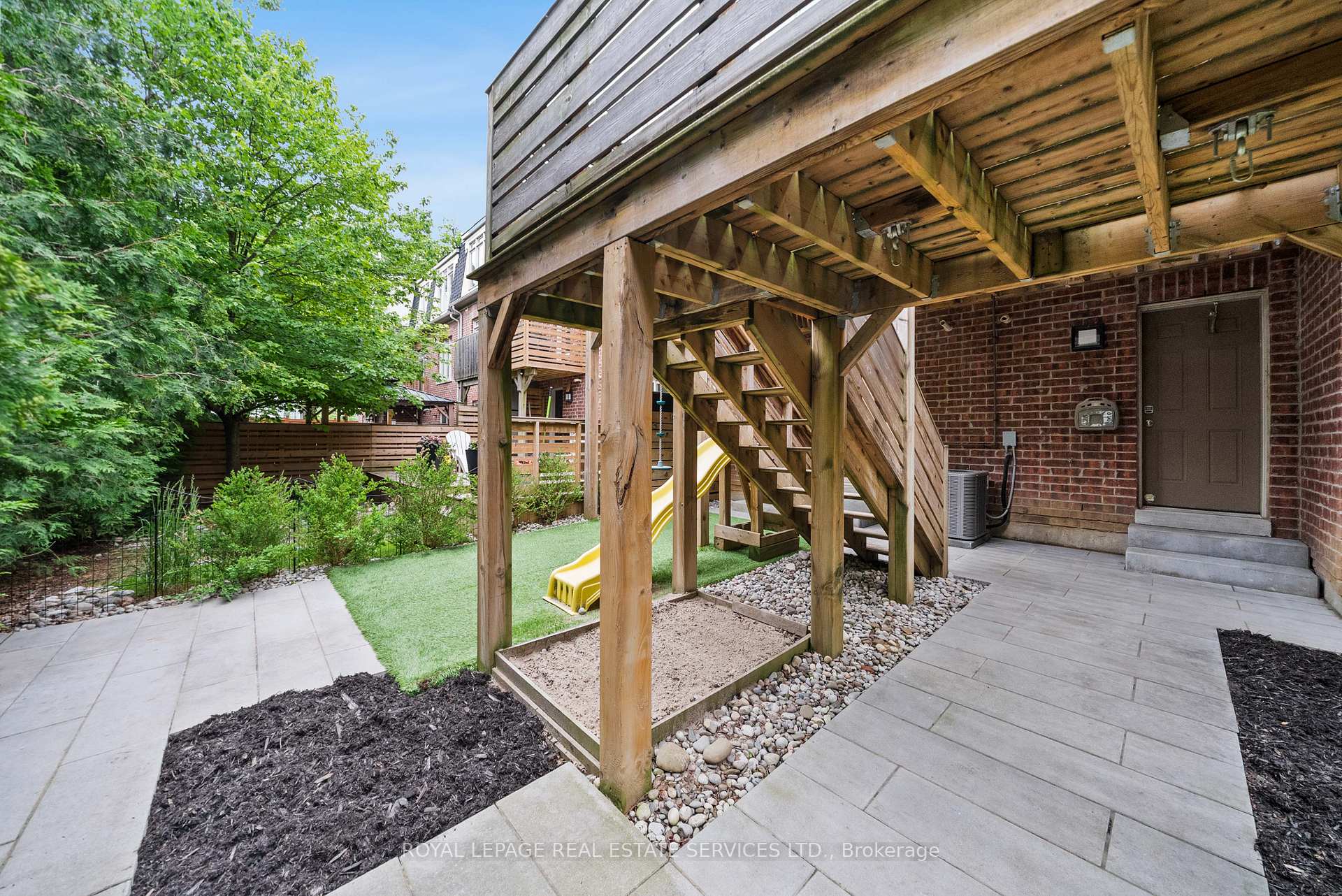 Photo 40 of 2083 Grange Drive, Mississauga, Cooksville — HOMEH