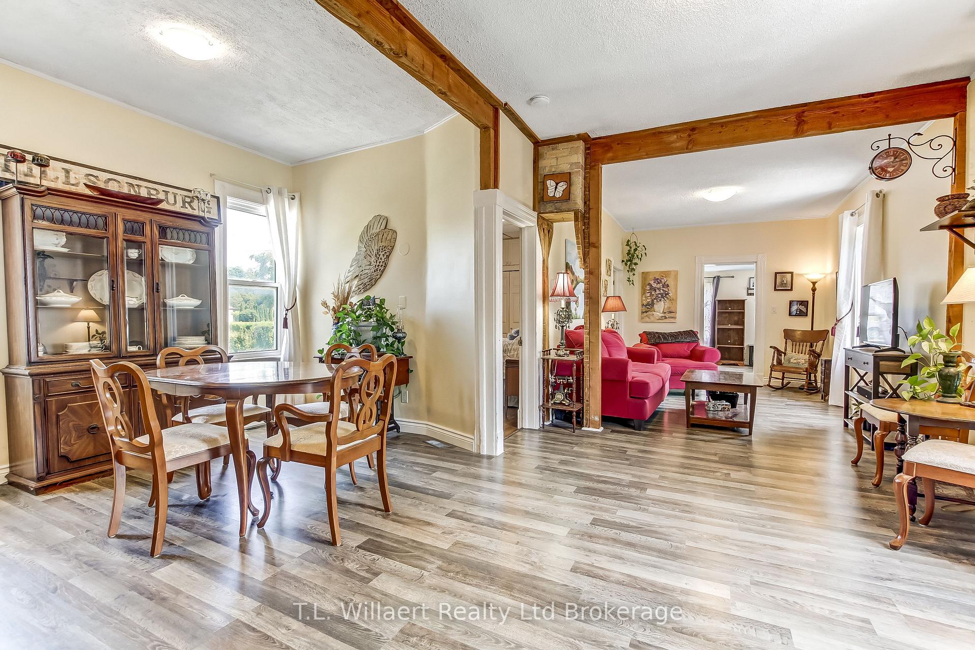 Photo 10 of 17 Potters Road, Tillsonburg — HOMEH