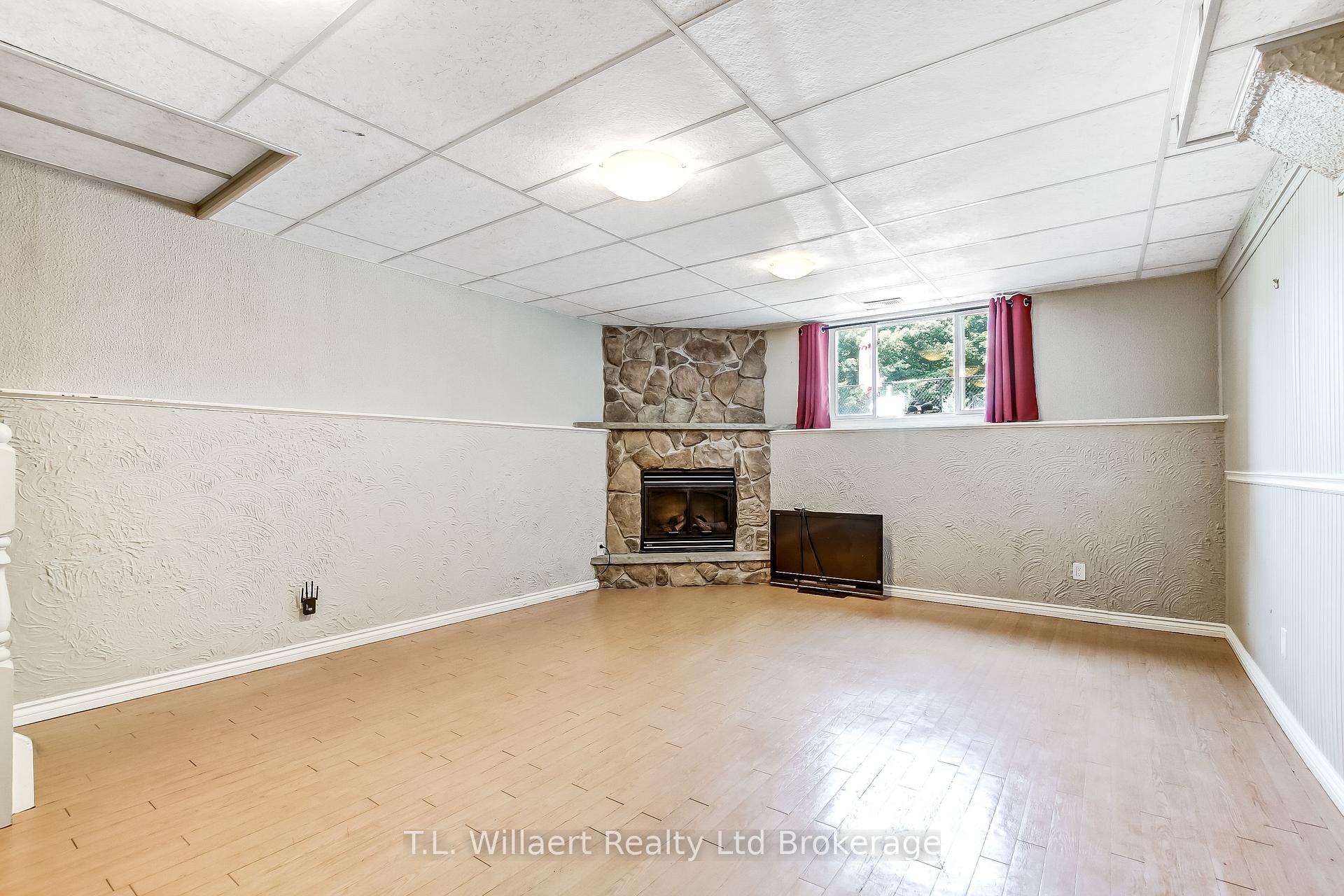 Photo 20 of 17 Potters Road, Tillsonburg — HOMEH