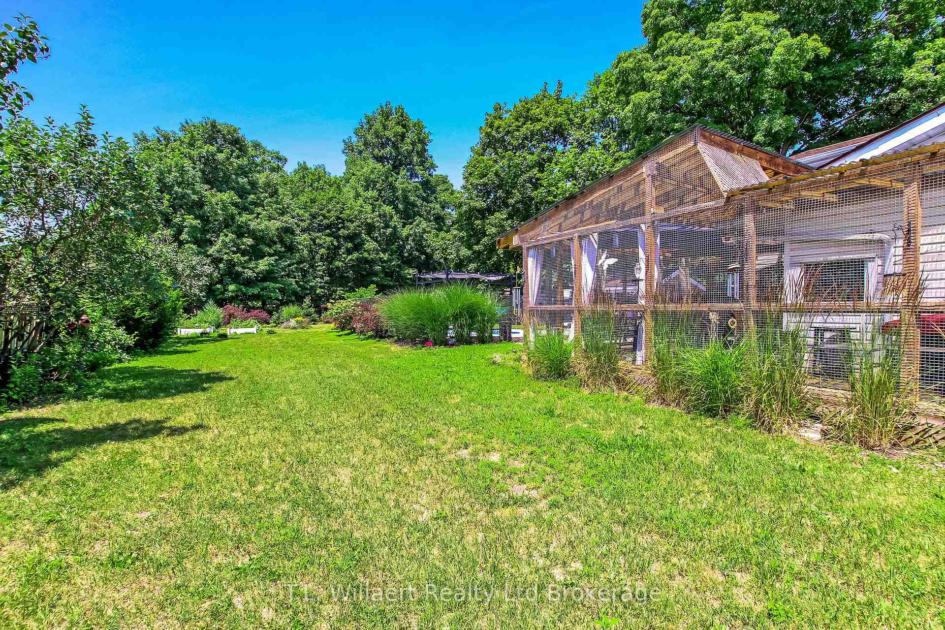 Photo 30 of 17 Potters Road, Tillsonburg — HOMEH