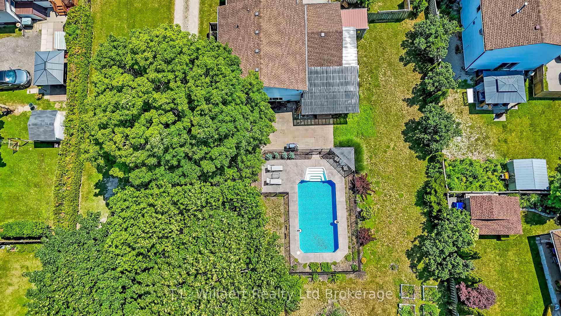 Photo 35 of 17 Potters Road, Tillsonburg — HOMEH
