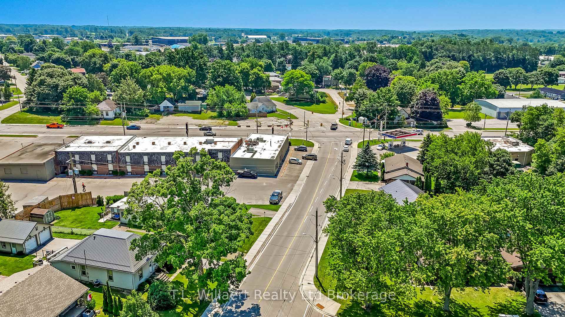 Photo 39 of 17 Potters Road, Tillsonburg — HOMEH