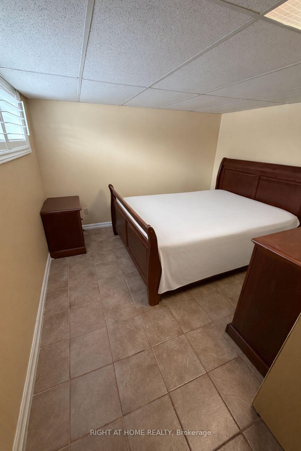 Photo 6 of Unit Basement, 75 Crosland Drive, Scarborough, Wexford-Maryvale — HOMEH