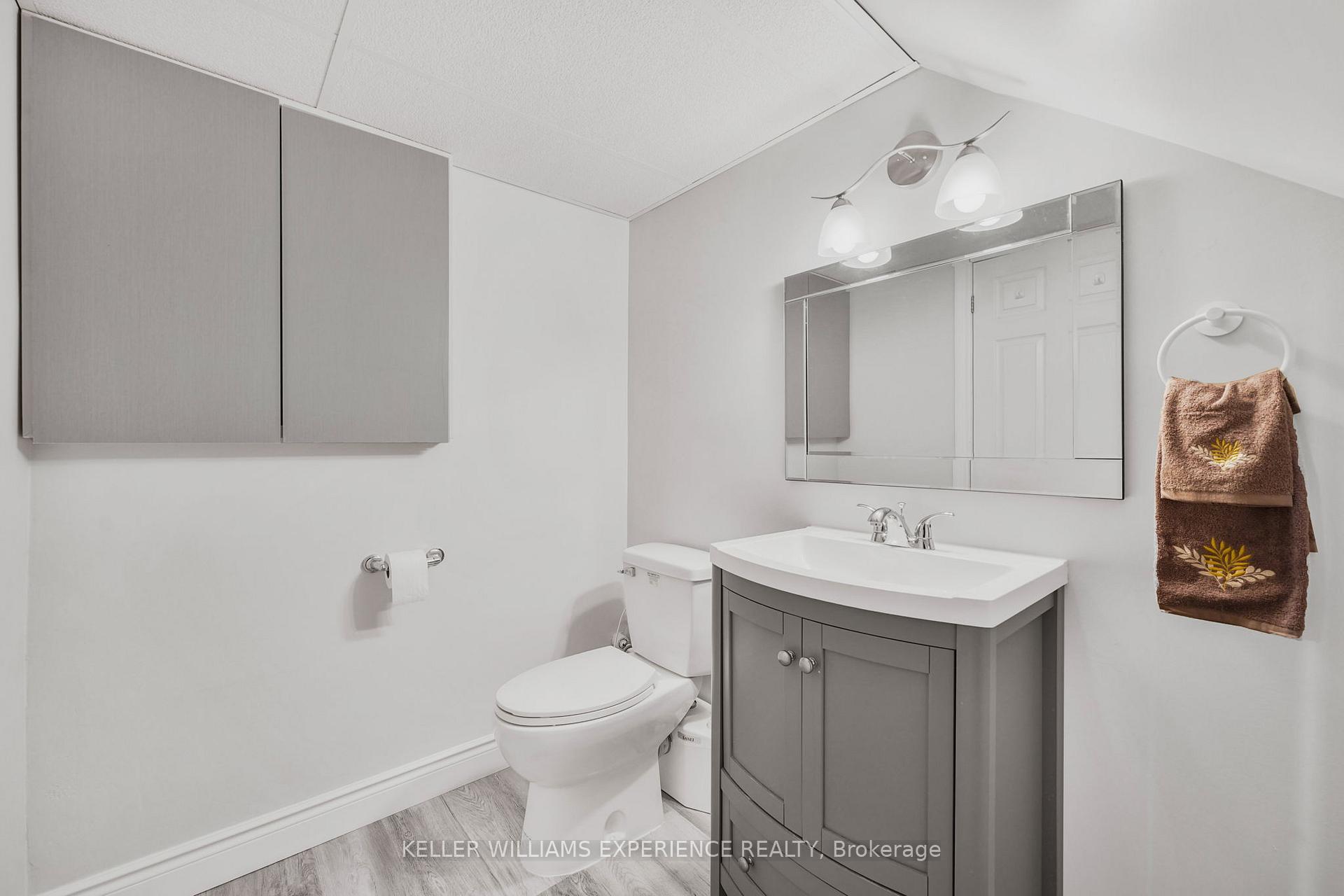 Photo 23 of 25 Lamers Crescent, Clearview, New Lowell — HOMEH