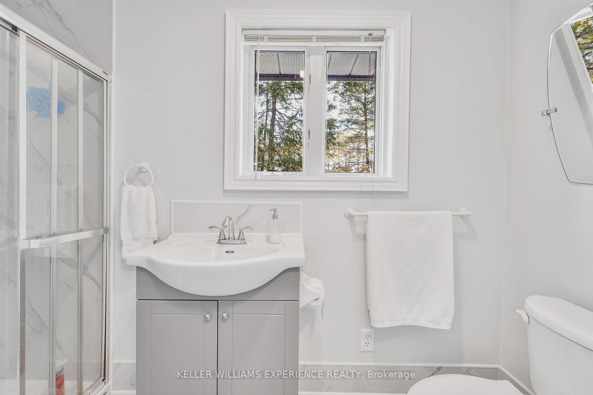 Photo 24 of 25 Lamers Crescent, Clearview, New Lowell — HOMEH