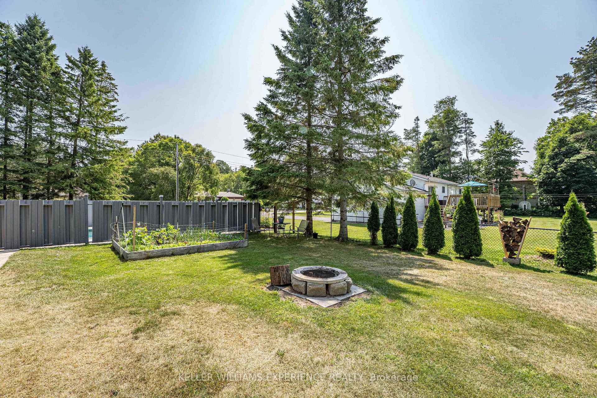 Photo 45 of 25 Lamers Crescent, Clearview, New Lowell — HOMEH