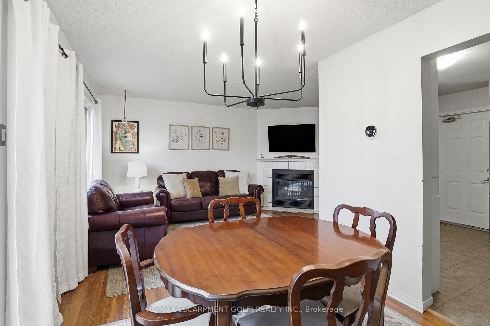 Photo 11 of Unit 6, 79 Braeheid Avenue, Hamilton, Waterdown — HOMEH