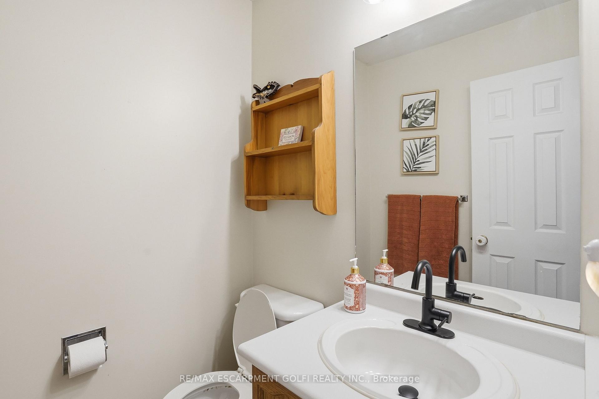 Photo 14 of Unit 6, 79 Braeheid Avenue, Hamilton, Waterdown — HOMEH